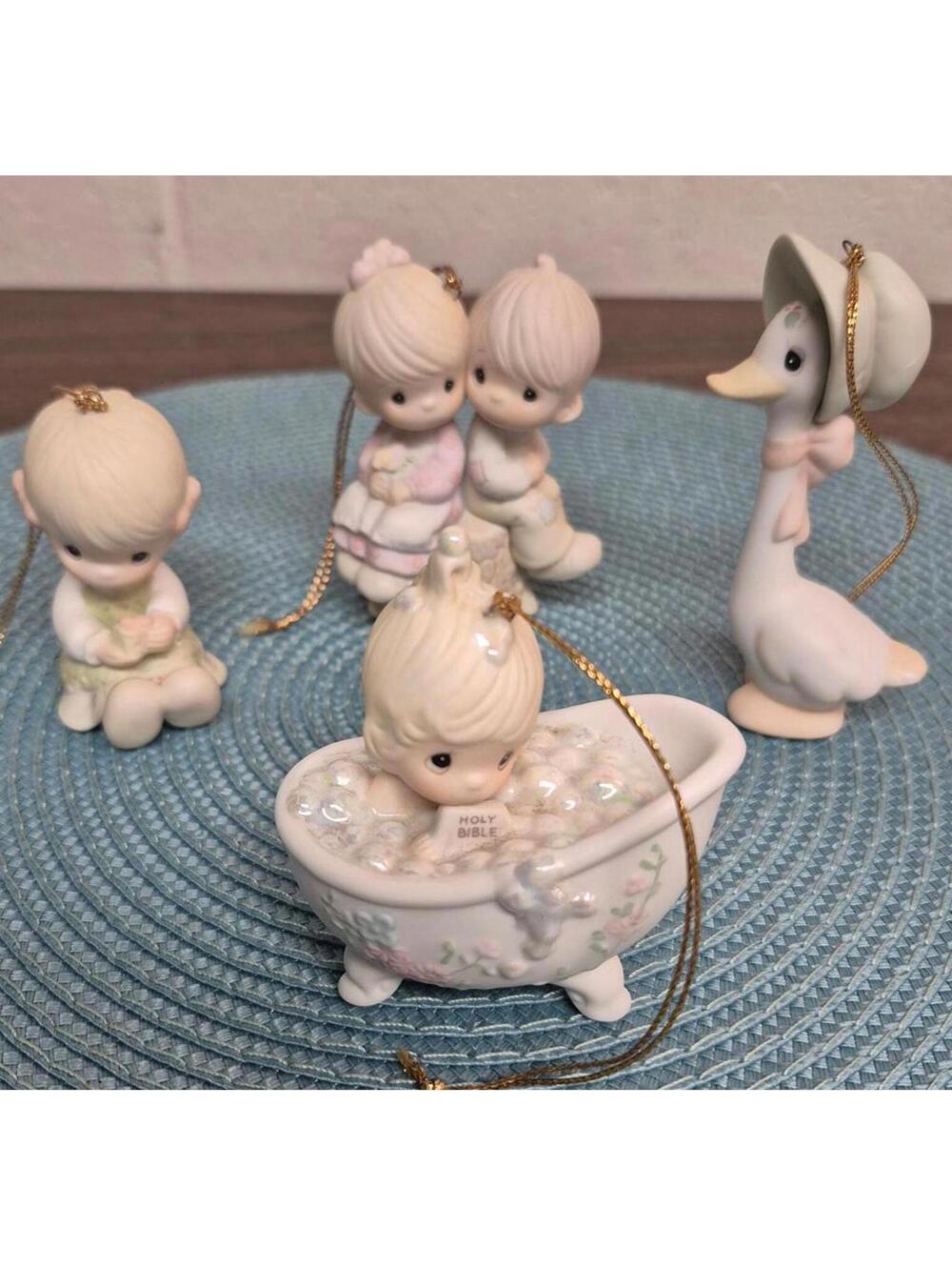 Precious Moments Figurine Set of 4 hangable Figurines